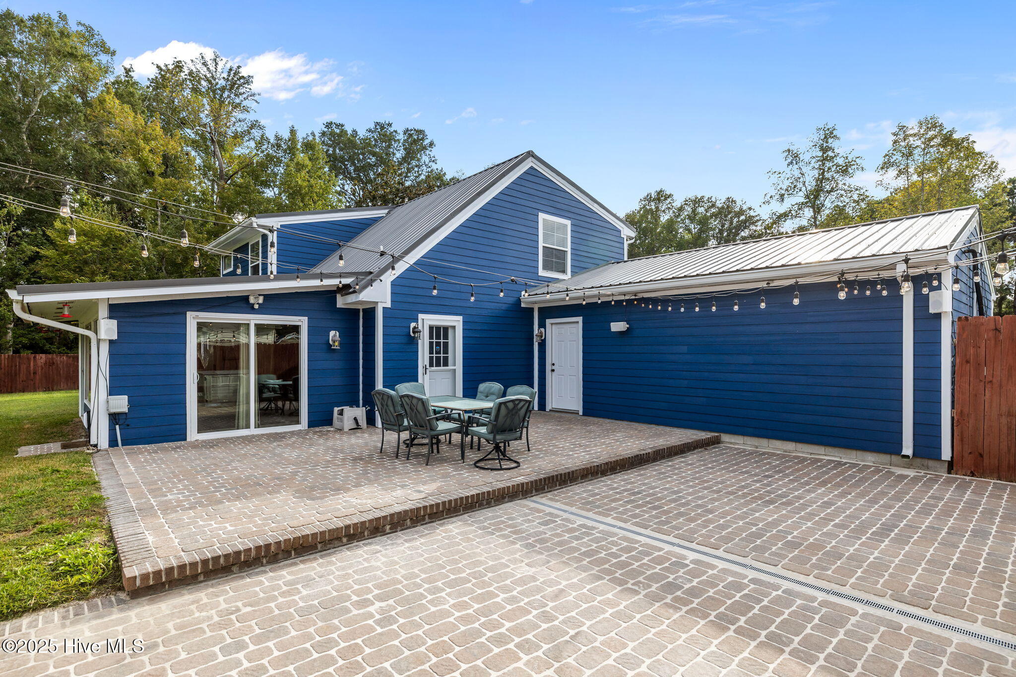 218 Old Ironsides Road Newport, NC 28570 - Photo 7 of 64 7-web-or-mls-1S3A6599