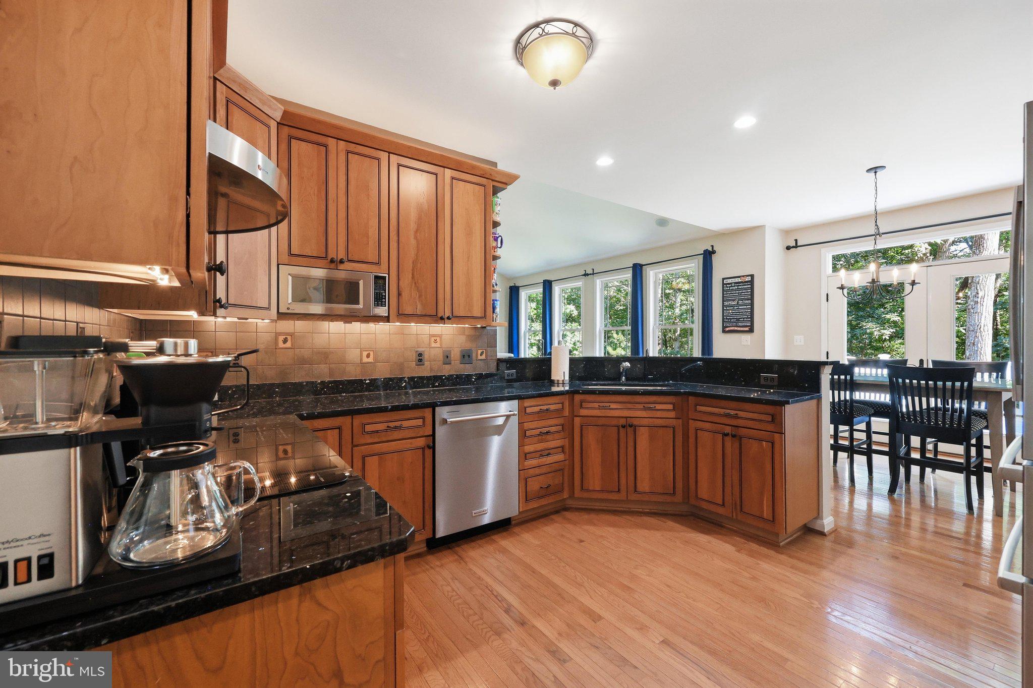 10029 Pine Tree Road Woodsboro, MD 21798 - Photo 15 of 51 Gorgeous Gourmet Kitchen