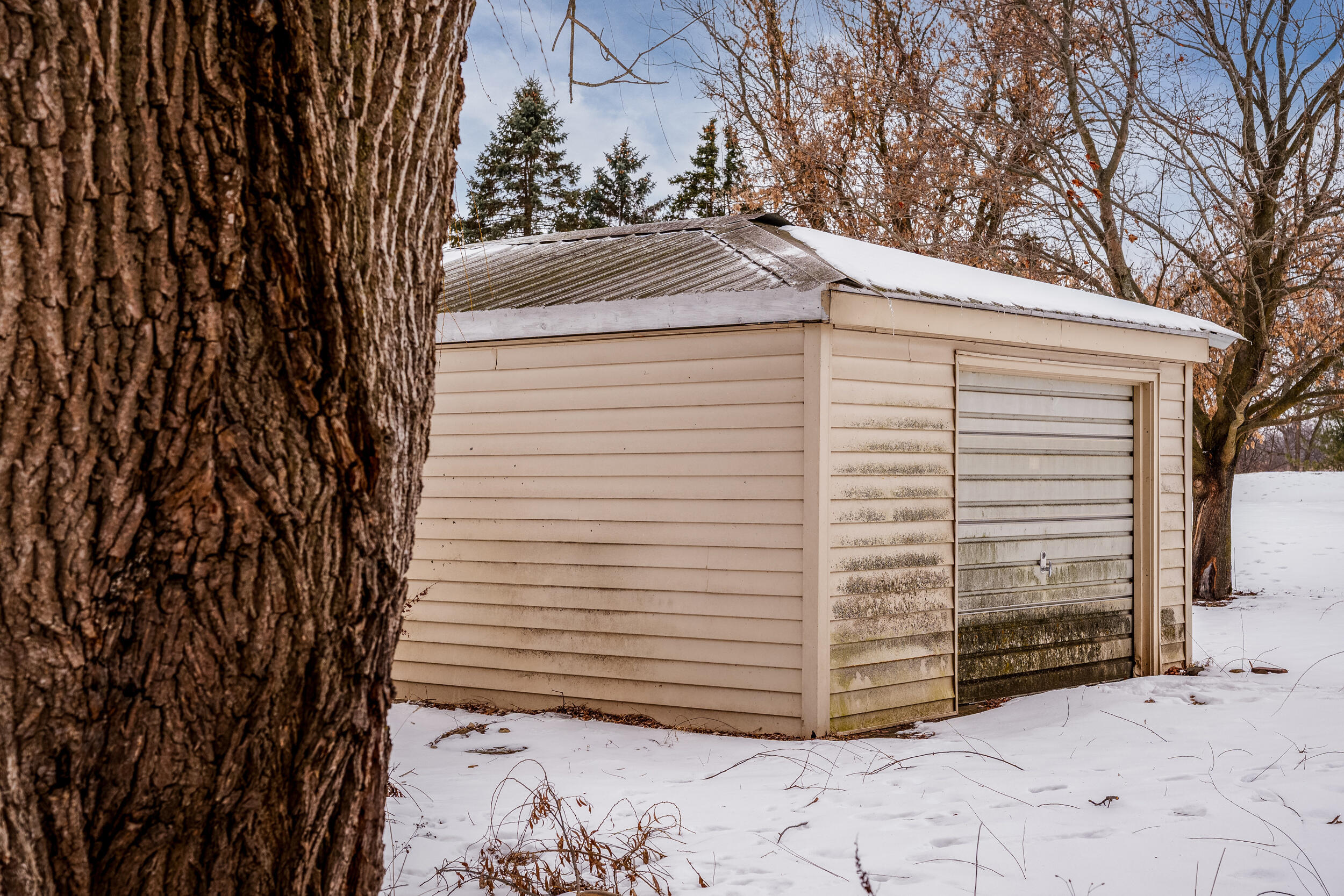 16422 82nd Street Bristol, WI 53104 - Photo 27 of 48 16422 82nd st-039