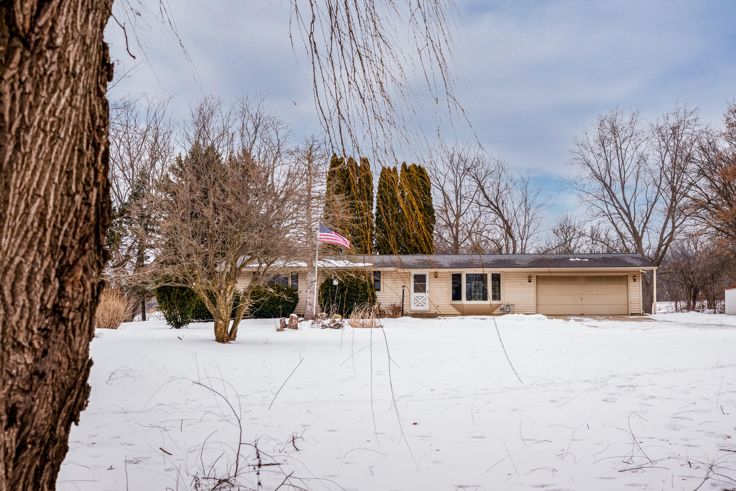 16422 82nd Street Bristol, WI 53104 - Photo 40 of 48 16422 82nd st-004