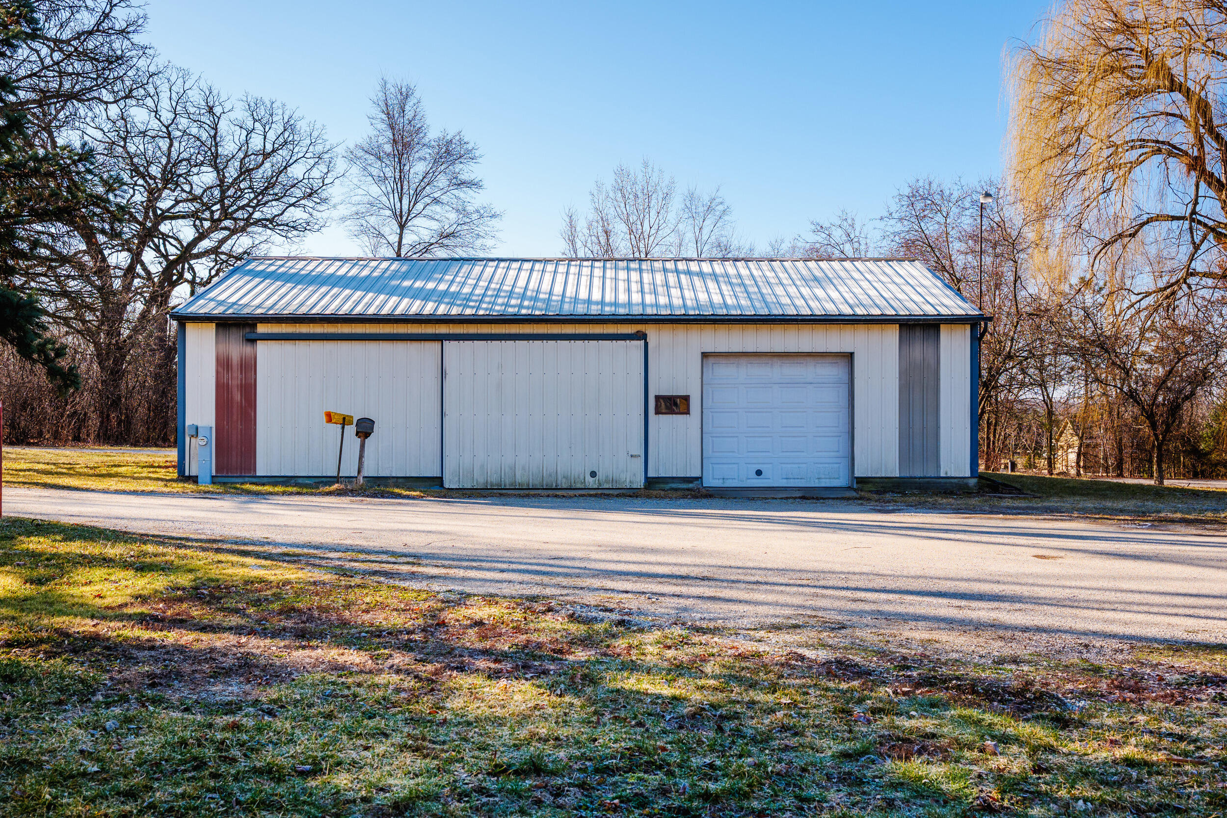 16422 82nd Street Bristol, WI 53104 - Photo 4 of 45 16422 82nd st-064
