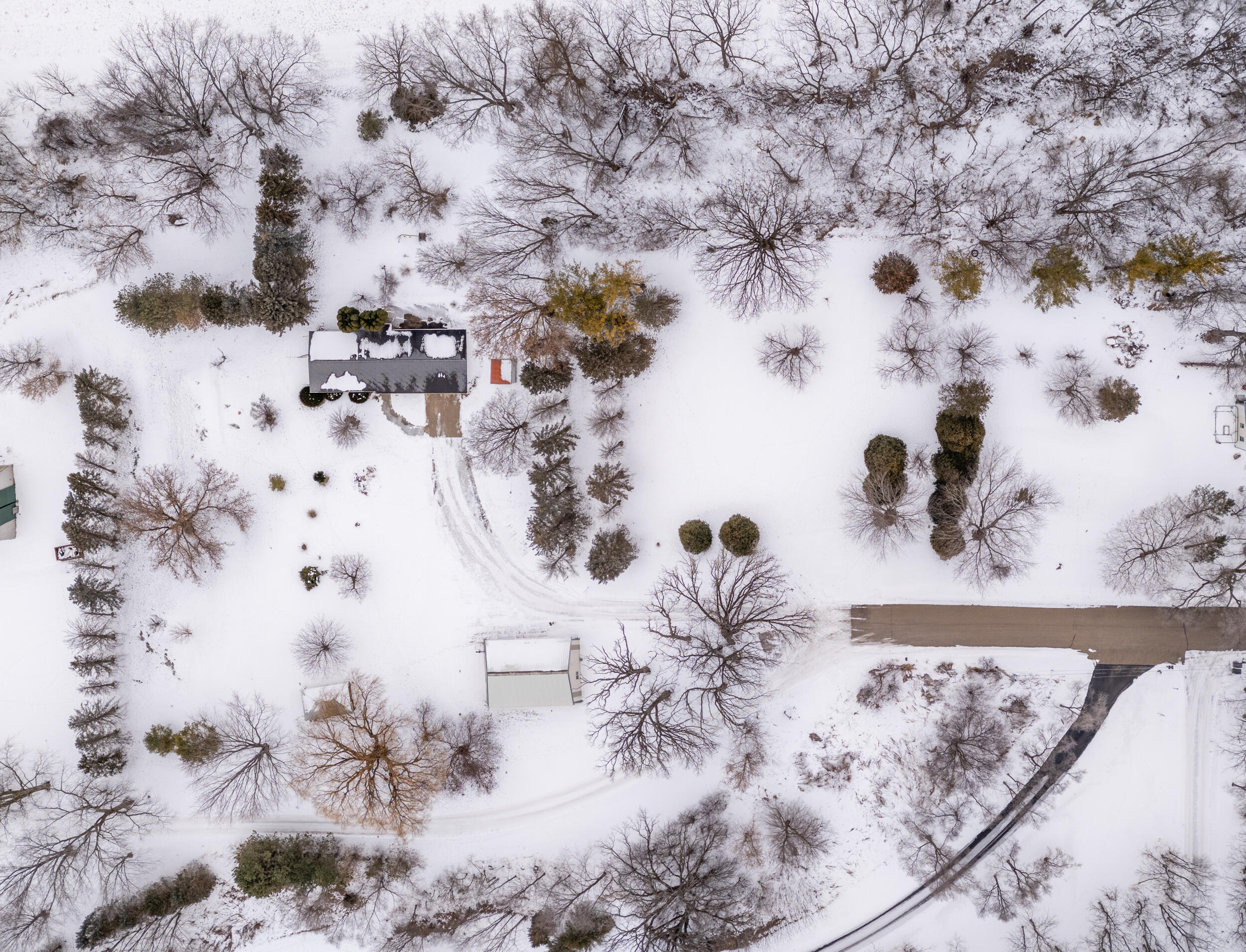 16422 82nd Street Bristol, WI 53104 - Photo 41 of 48 16422 82nd st-043