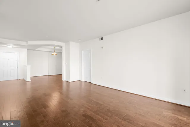 $399,999 | 485 Harbor Side Street, Unit 405, Woodbridge, VA 22191