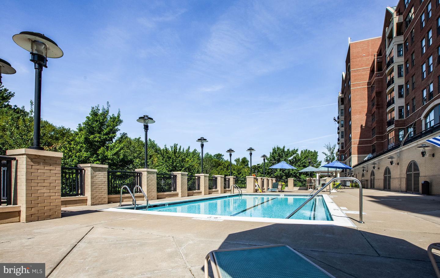 485 Harbor Side Street, Unit 405 Woodbridge, VA 22191 - Photo 30 of 49