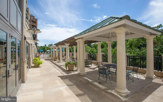 $399,999 | 485 Harbor Side Street, Unit 405, Woodbridge, VA 22191