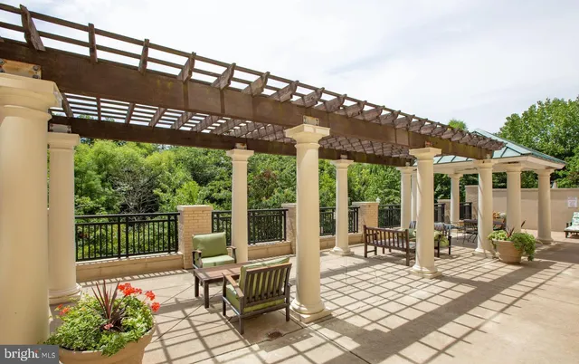 $399,999 | 485 Harbor Side Street, Unit 405, Woodbridge, VA 22191