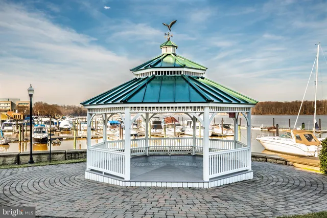 $399,999 | 485 Harbor Side Street, Unit 405, Woodbridge, VA 22191