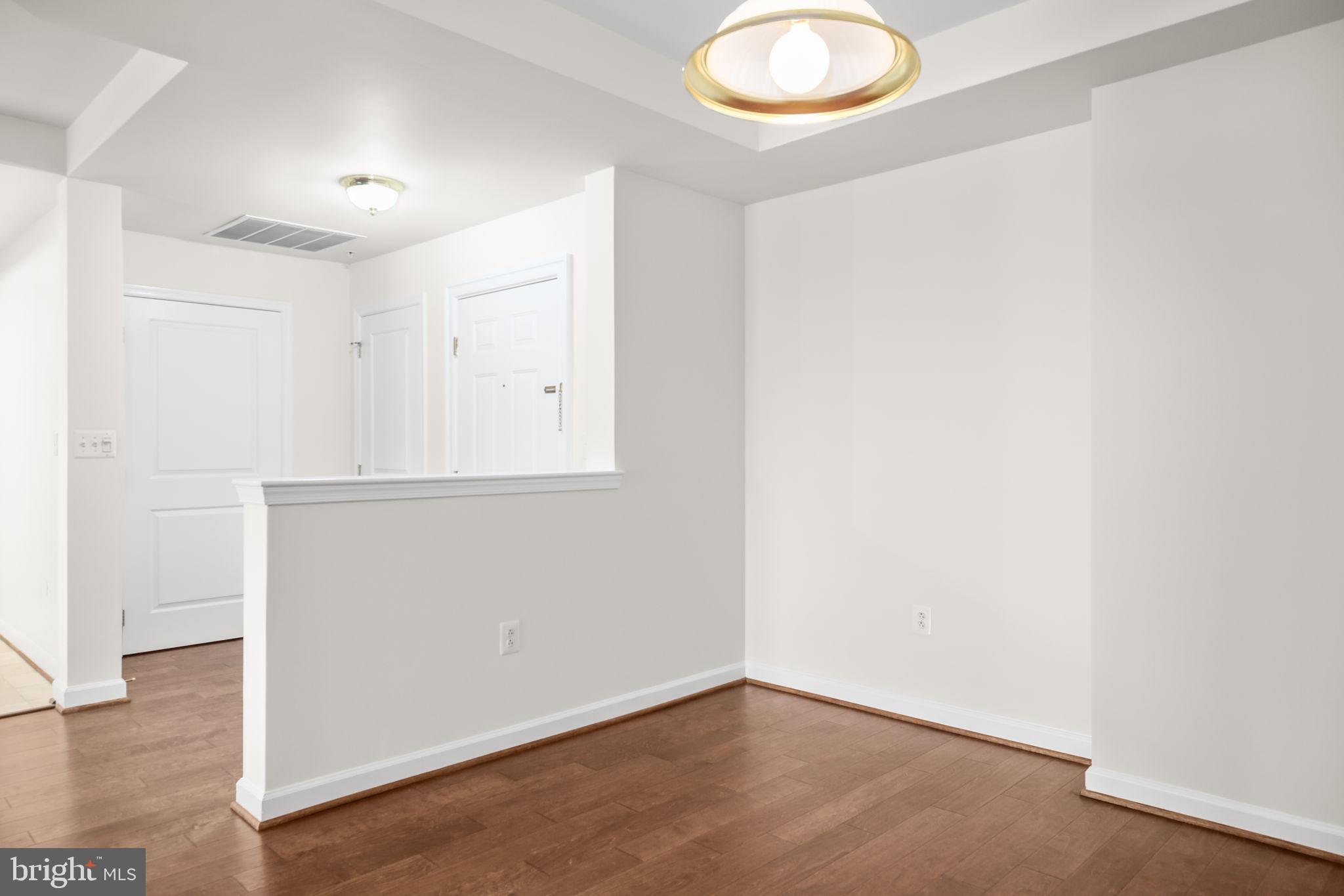 485 Harbor Side Street, Unit 405 Woodbridge, VA 22191 - Photo 9 of 49