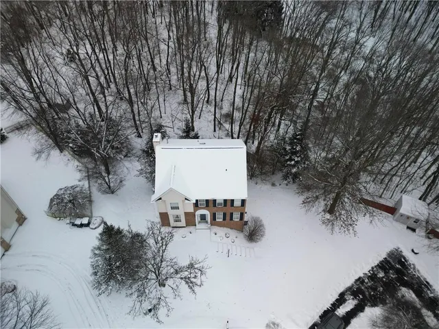 $465,000 | 403 St James Court, Cranberry Township, PA 16066