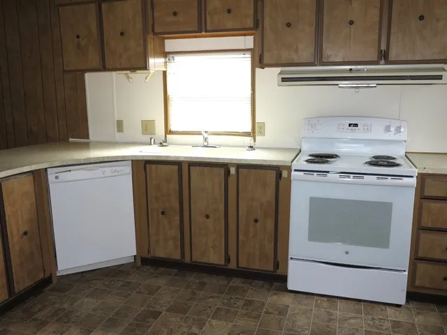 $42,900 | 840 West 1st Street, Unit 27, Cheney, WA 99004