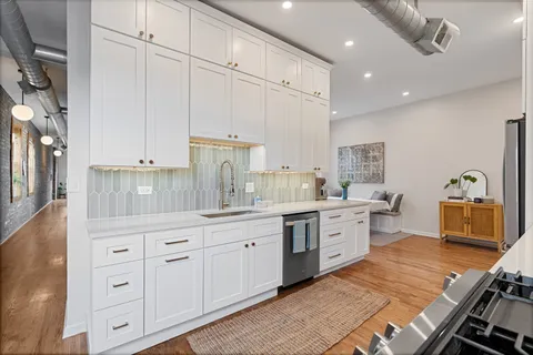 $525,000 | 2638 North Orchard Street, Unit 4F, Chicago, IL 60614