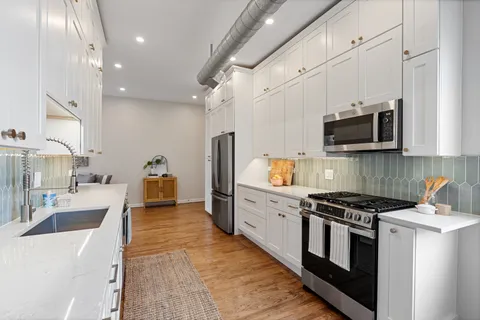 $525,000 | 2638 North Orchard Street, Unit 4F, Chicago, IL 60614