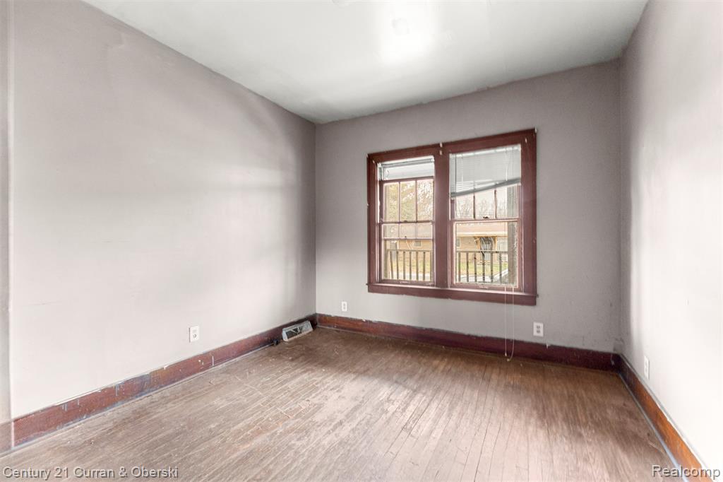332 Goodell Street River Rouge, MI 48218 - Photo 6 of 16