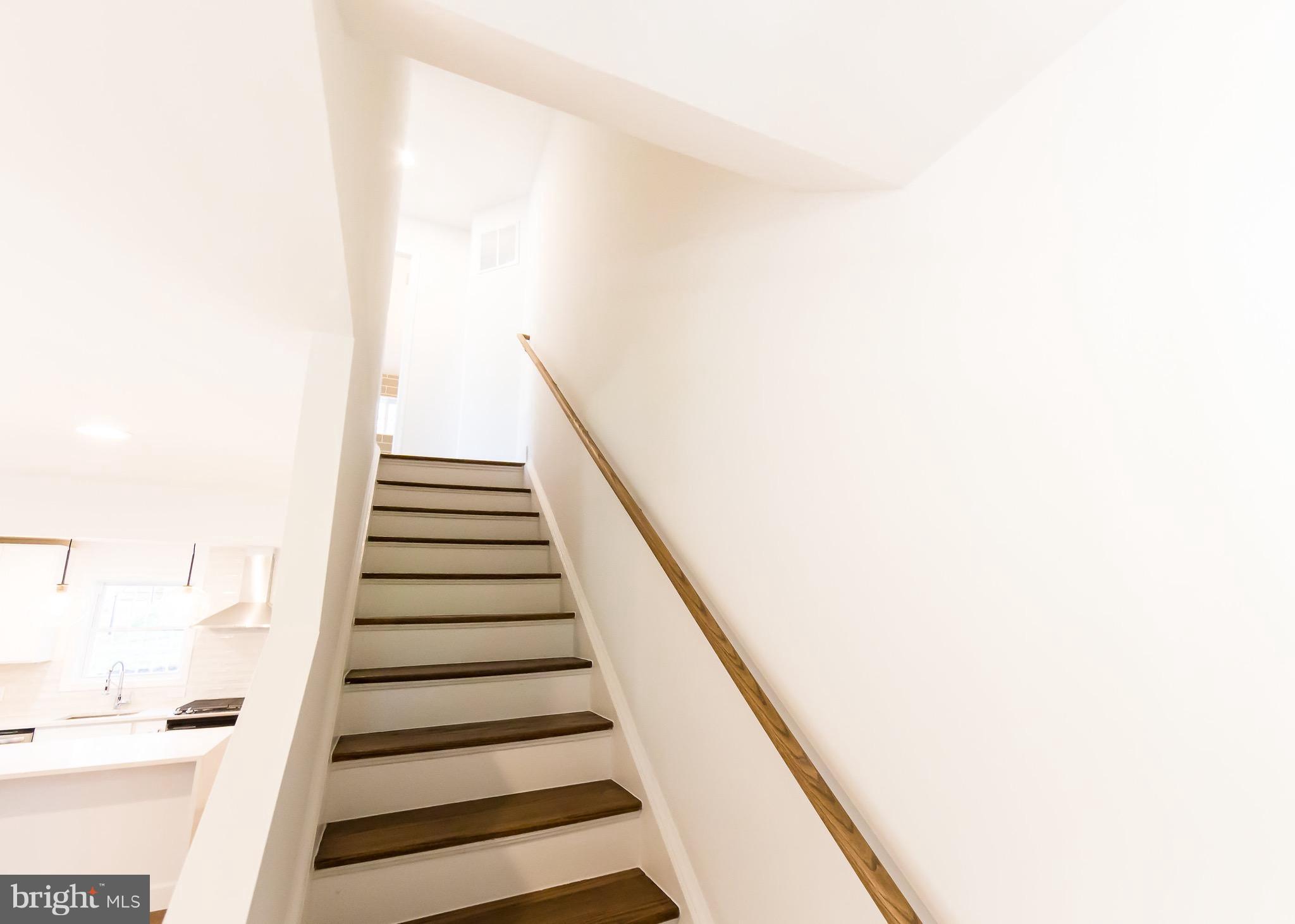 5151 Sheriff Road Northeast Washington, DC 20019 - Photo 6 of 20 a view of entryway