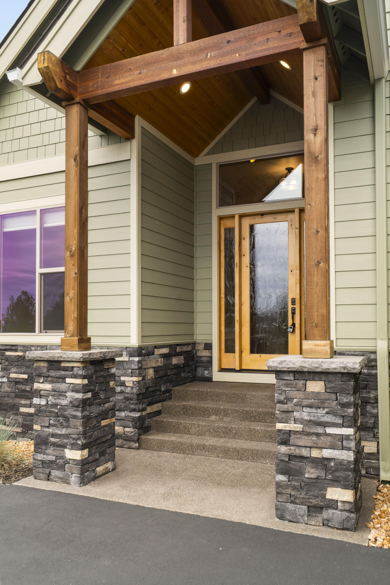 10276 Sundance Ridge Loop Redmond, OR 97756 - Photo 3 of 104 23-Aerial
