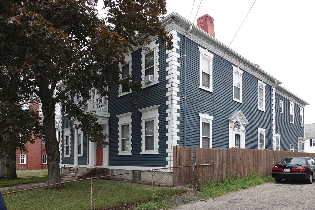 60 Summit Street Pawtucket, RI 02860 - Photo 2 of 31 Gallery Image 2