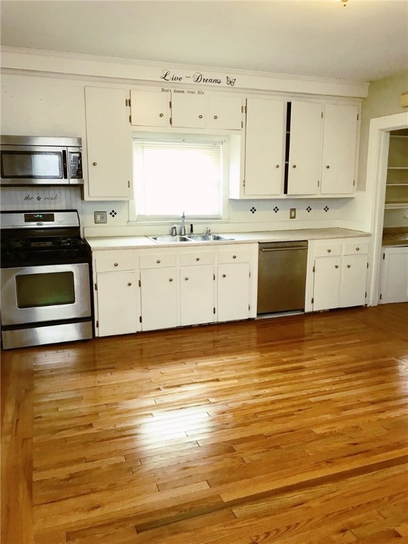 60 Summit Street Pawtucket, RI 02860 - Photo 9 of 31 Gallery Image 9