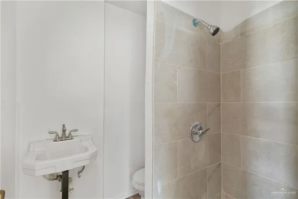 $129,000 | 733 North Esperanza Street, Pharr, TX 78577