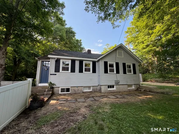 $1,850 | 1774 Middletown Avenue, North Branford, CT 06472