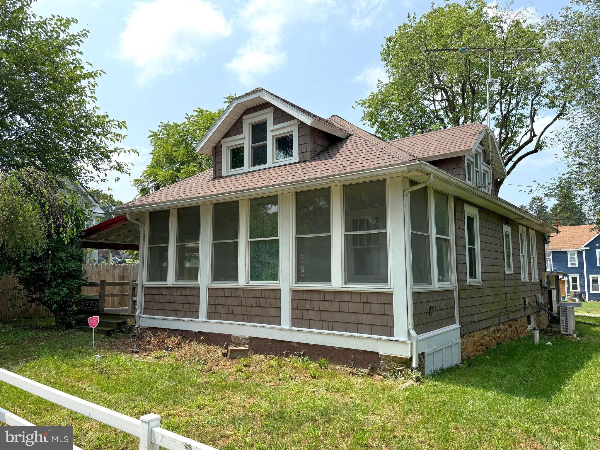 13579 Summit Avenue Blue Ridge Summit, PA 17214 - Photo 2 of 18 a front view of a house with a yard