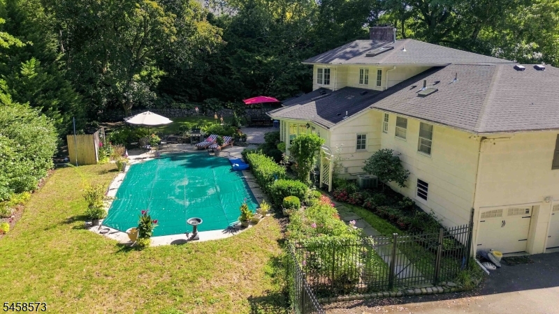 16 Warwick Road Chatham, NJ 07928 - Photo 38 of 39 Gallery Image 38