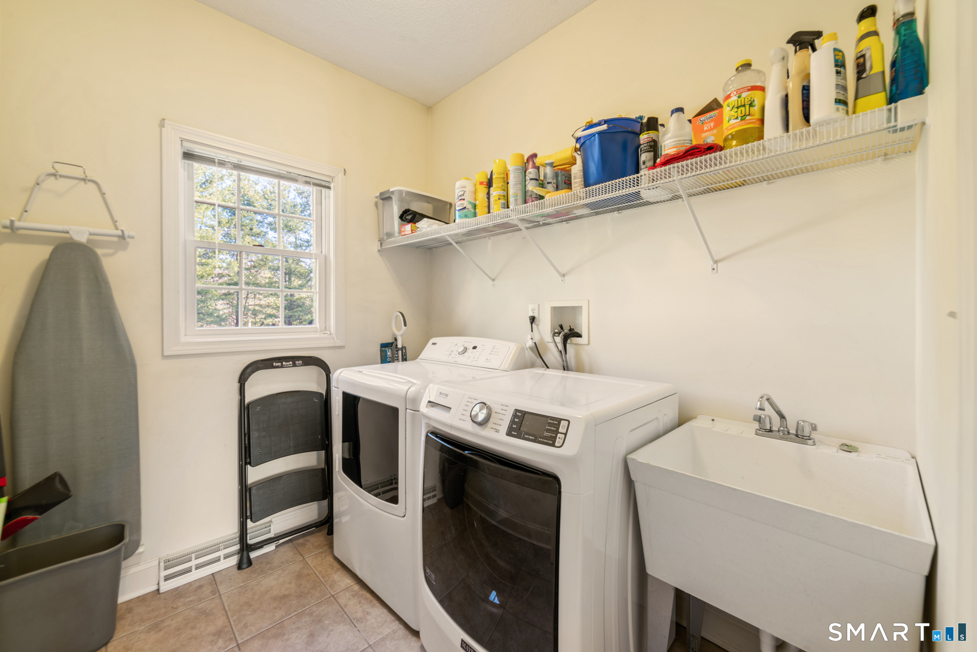 23 Mountain Pond Road Southington, CT 06489 - Photo 11 of 39 a utility room with dryer and washer