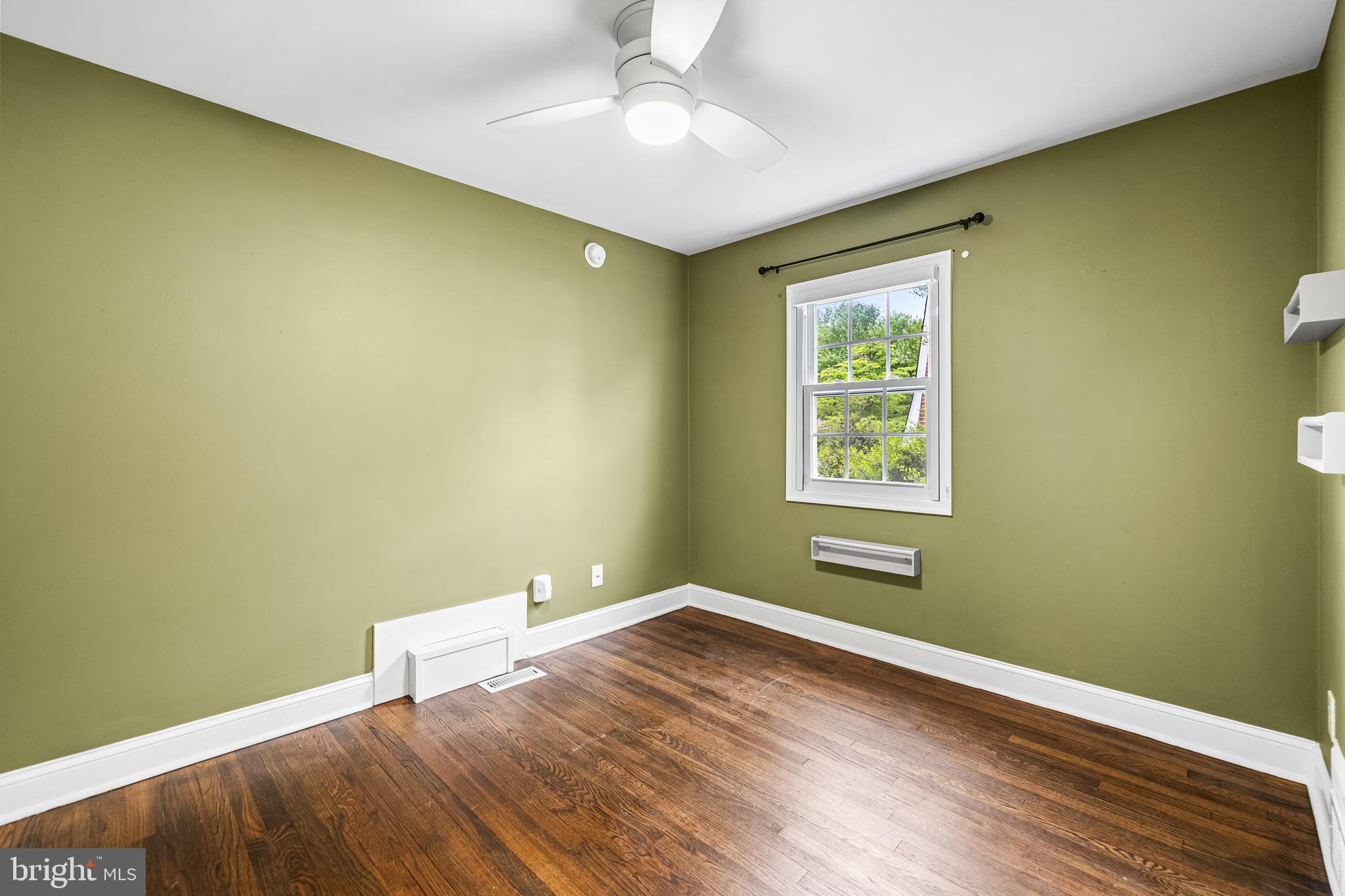 627 Piccadilly Road Towson, MD 21204 - Photo 28 of 45 Bedroom