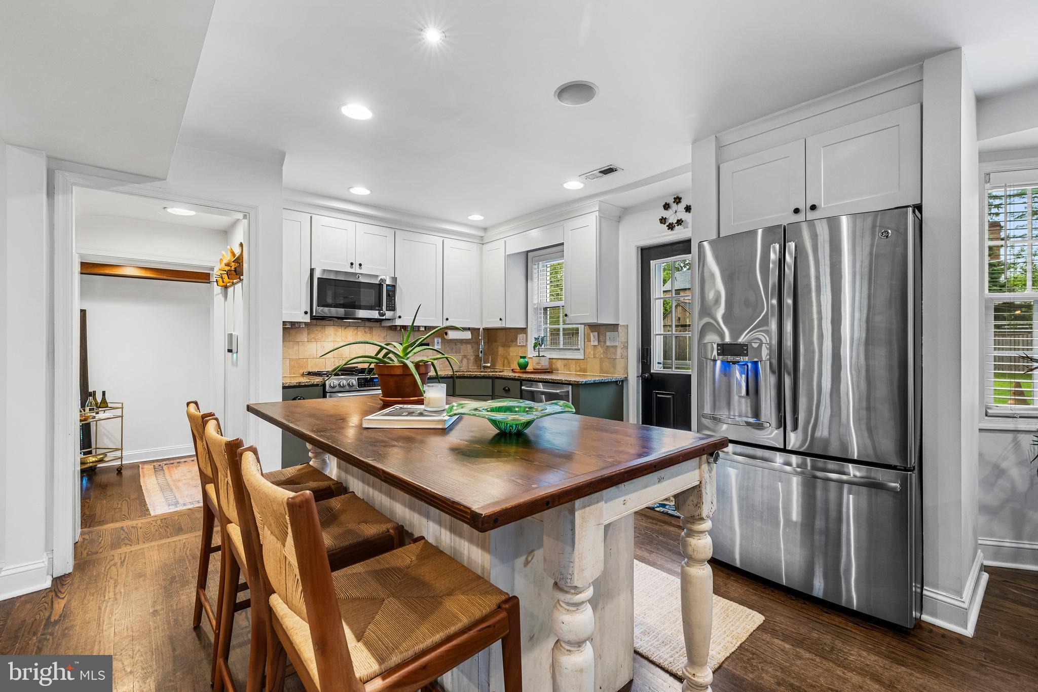 627 Piccadilly Road Towson, MD 21204 - Photo 10 of 45 Kitchen