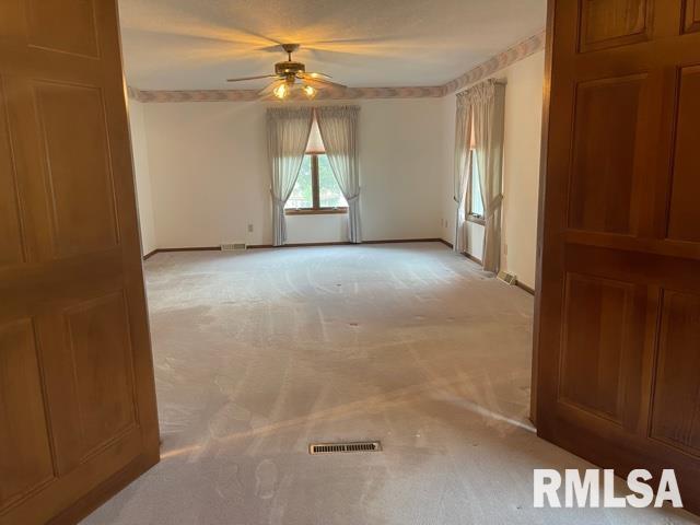 8814 Ridgewood Road Rock Island, IL 61201 - Photo 16 of 41