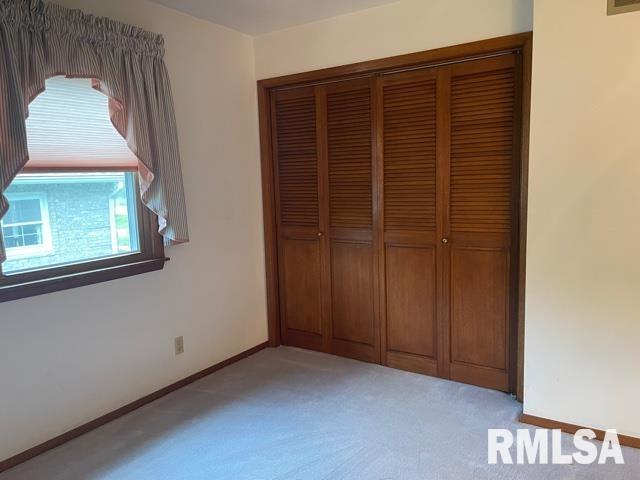 8814 Ridgewood Road Rock Island, IL 61201 - Photo 21 of 41
