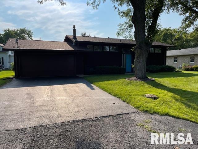 8814 Ridgewood Road Rock Island, IL 61201 - Photo 3 of 41