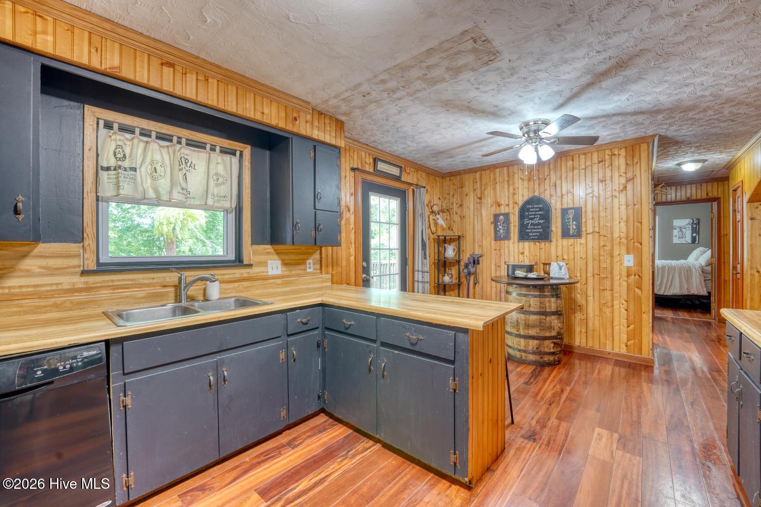 383 Sunrise Street Murphy, NC 28906 - Photo 18 of 59 018-027-DSC02765-1500x1000