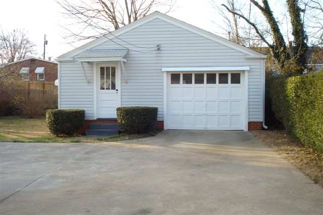 415 Perry Road Greenville, SC 29609 - Photo 10 of 12 Gallery Image 10