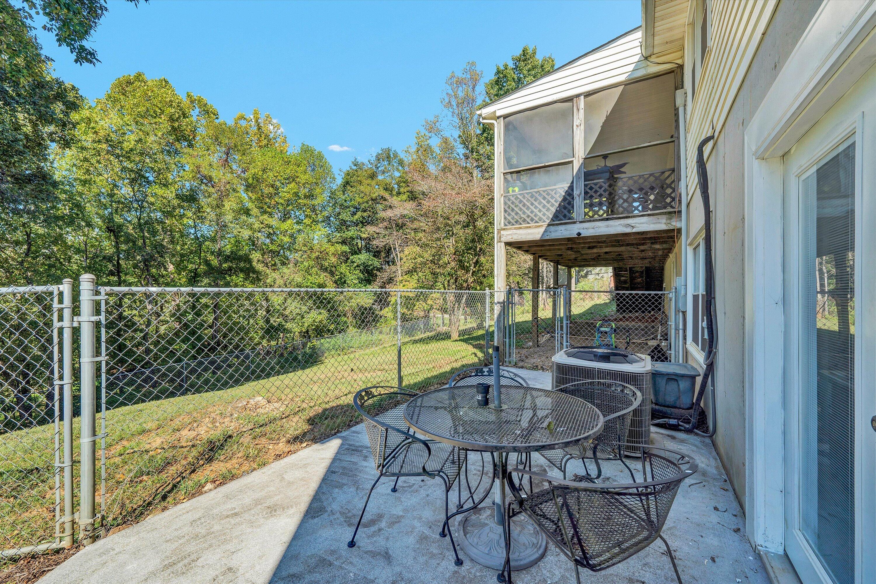 333 Farmington Road Hardy, VA 24101 - Photo 39 of 44 Easy Lower Level Access
