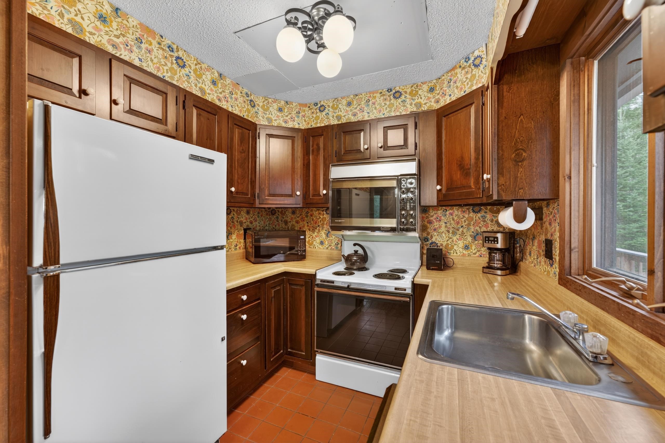 654 Wells Road Franconia, NH 03580 - Photo 15 of 59