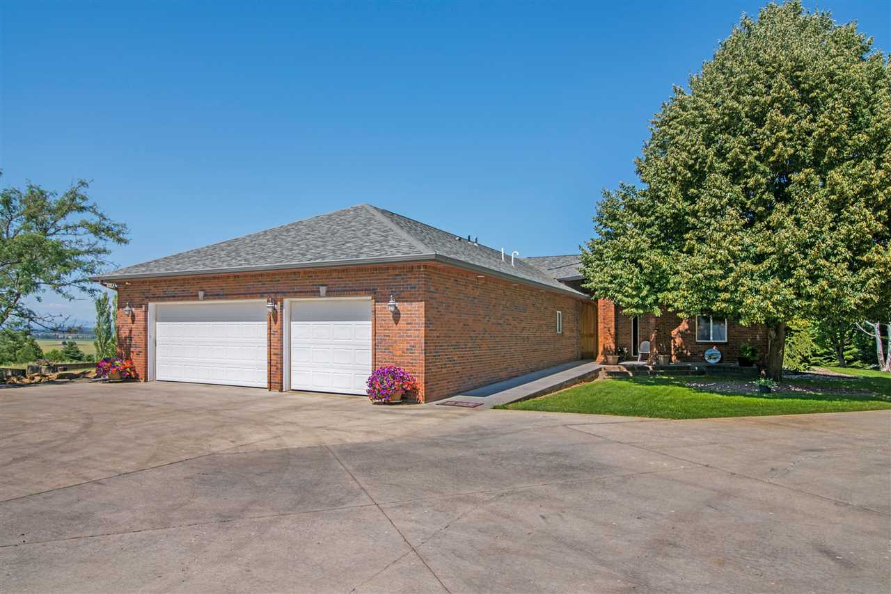 10032 East Doak Road Spokane, WA 99217 - Photo 2 of 20 Gallery Image 2