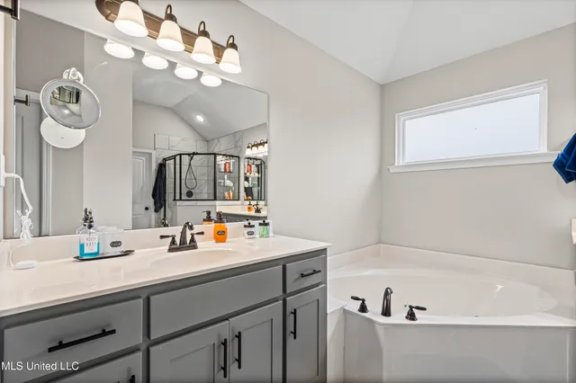 $355,000 | 155 Magnolia Hts Drive, Hernando, MS 38632