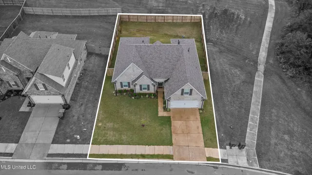 $355,000 | 155 Magnolia Hts Drive, Hernando, MS 38632