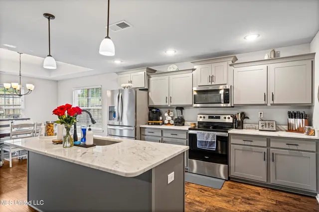 $355,000 | 155 Magnolia Hts Drive, Hernando, MS 38632