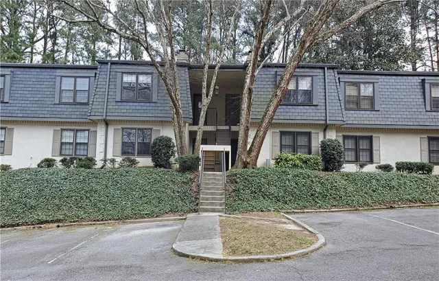 $310,000 | 40 Glenald Way Northwest, Atlanta, GA 30327