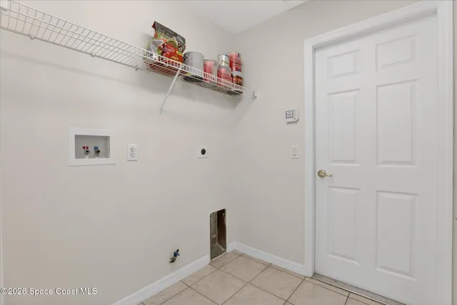 a view of utility room