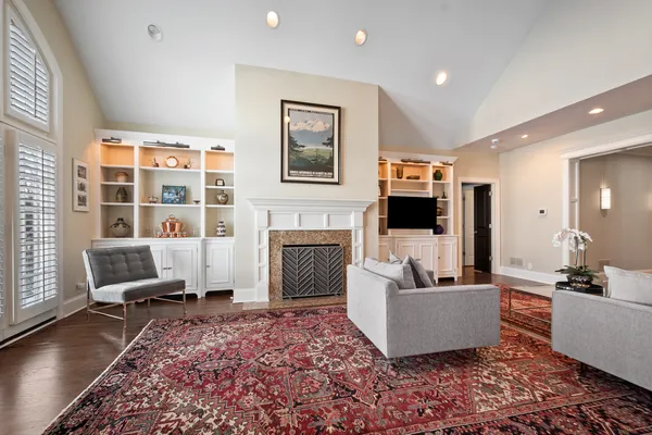 $1,399,000 | 563 Greenway Drive, Lake Forest, IL 60045