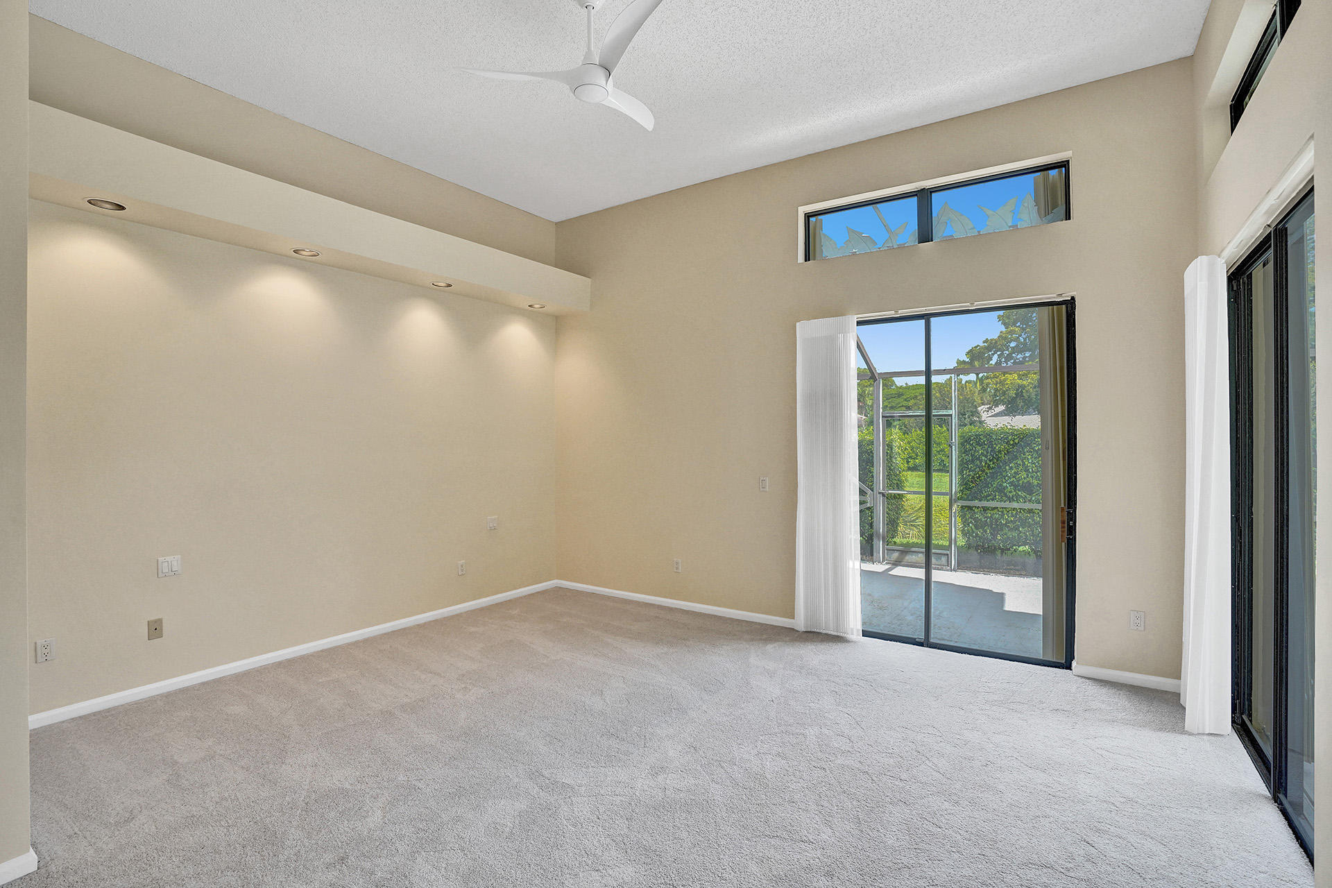22644 Esplanada Circle Boca Raton, FL 33433 - Photo 16 of 55 DSC05075