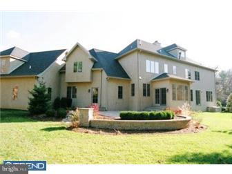 424 Saybrook Road Villanova, PA 19085 - Photo 12 of 12 Exterior Back