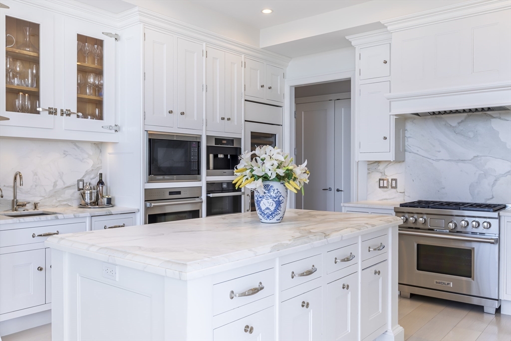 1 Franklin Street, Unit PH1B Boston, MA 02110 - Photo 14 of 42