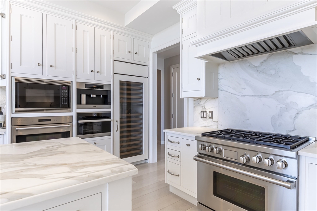 1 Franklin Street, Unit PH1B Boston, MA 02110 - Photo 18 of 42