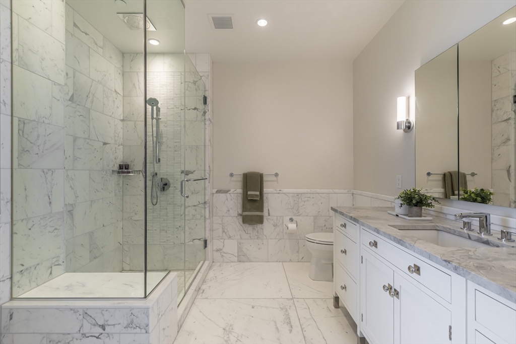 1 Franklin Street, Unit PH1B Boston, MA 02110 - Photo 29 of 42