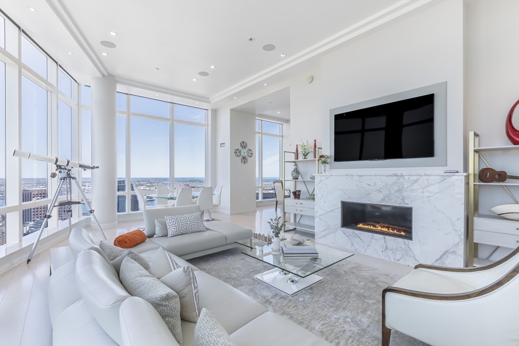 1 Franklin Street, Unit PH1B Boston, MA 02110 - Photo 7 of 42