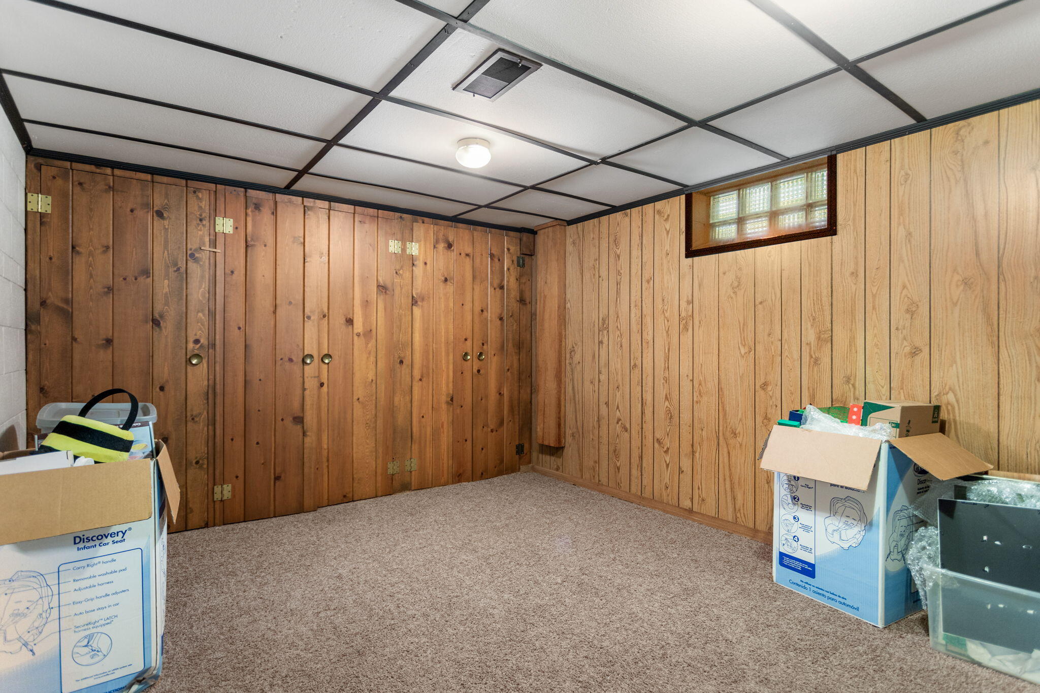 18304 North Fruitport Road Spring Lake, MI 49456 - Photo 29 of 31 Room
