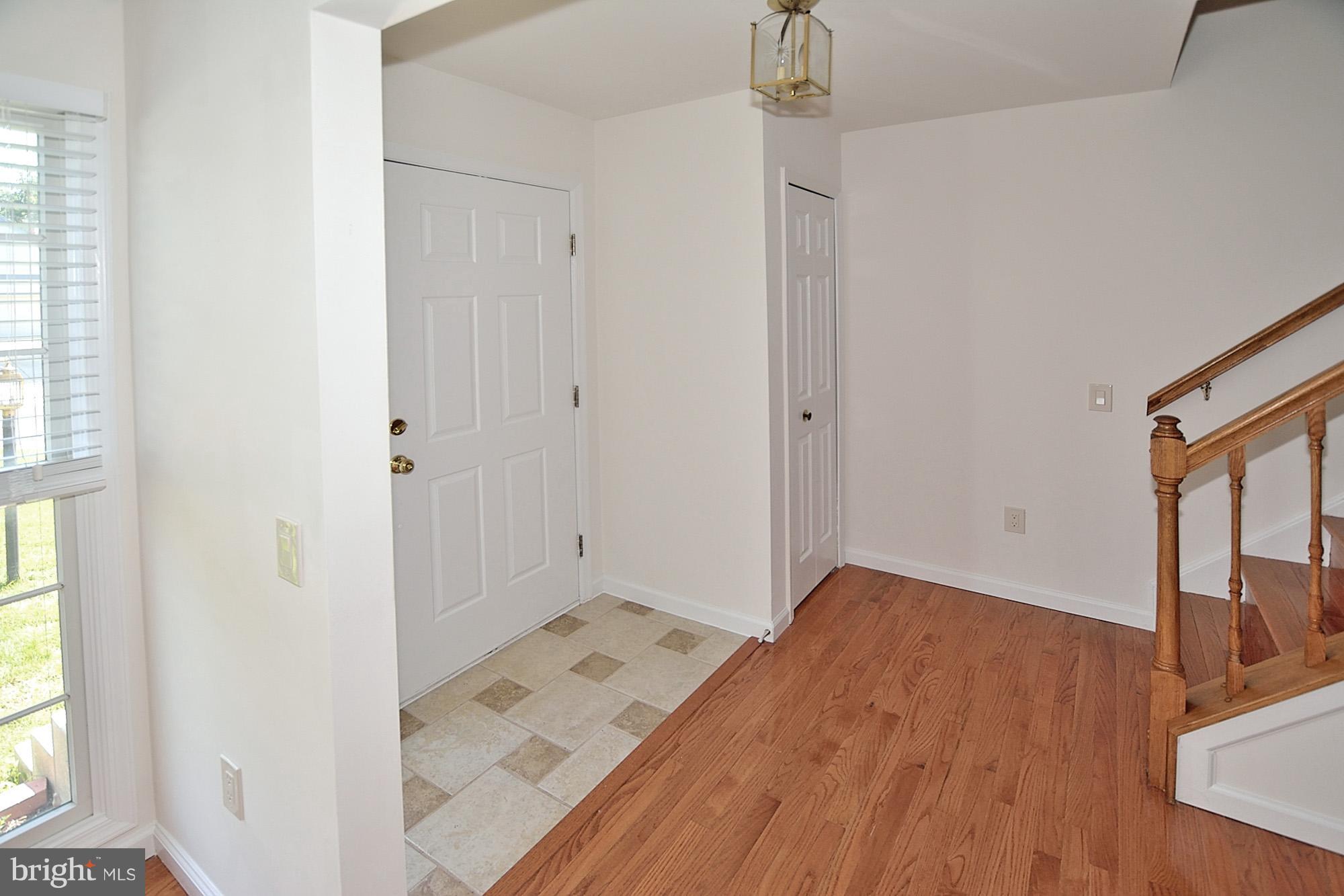 13928 Riding Loop Drive North Potomac, MD 20878 - Photo 2 of 29 Foyer.